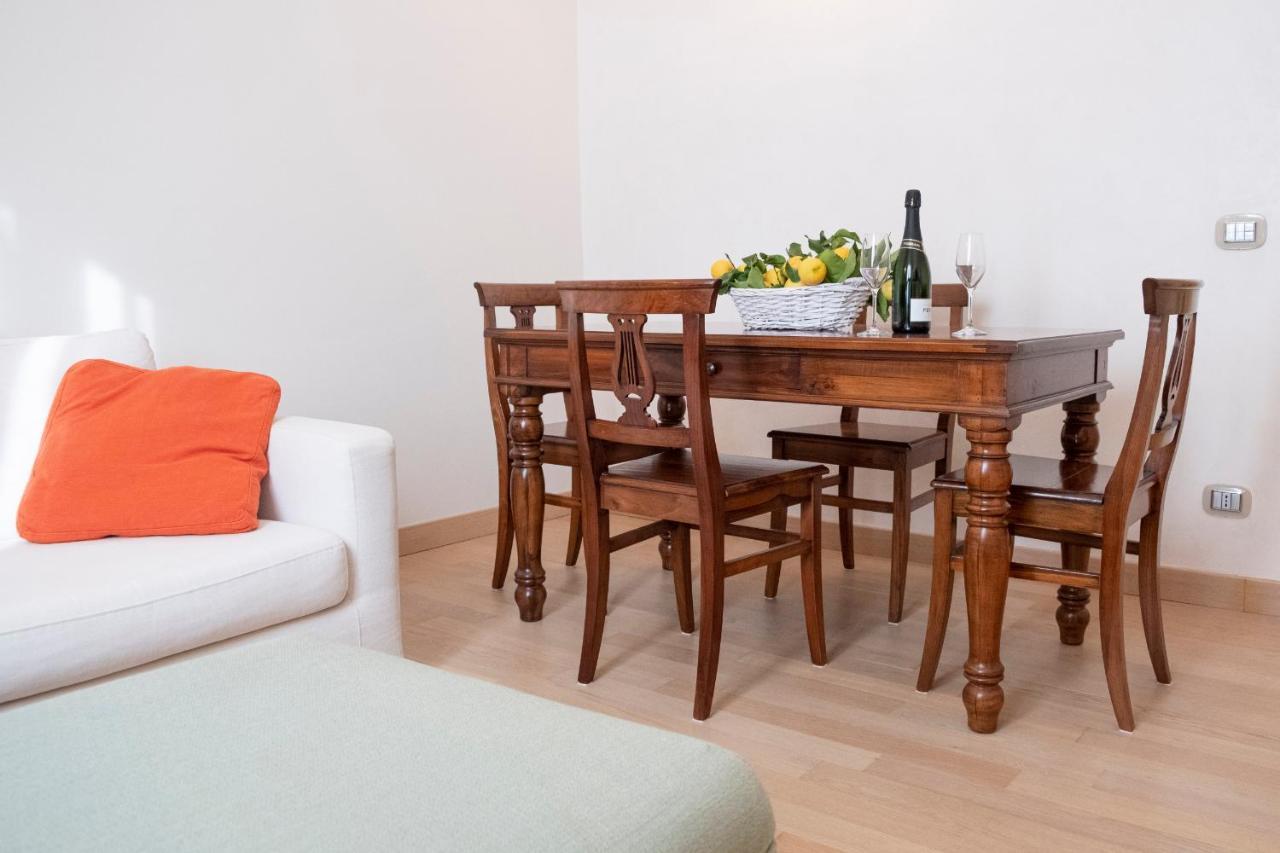 Noliday Suite Riviera Luxury Sea Flat Екстериор снимка